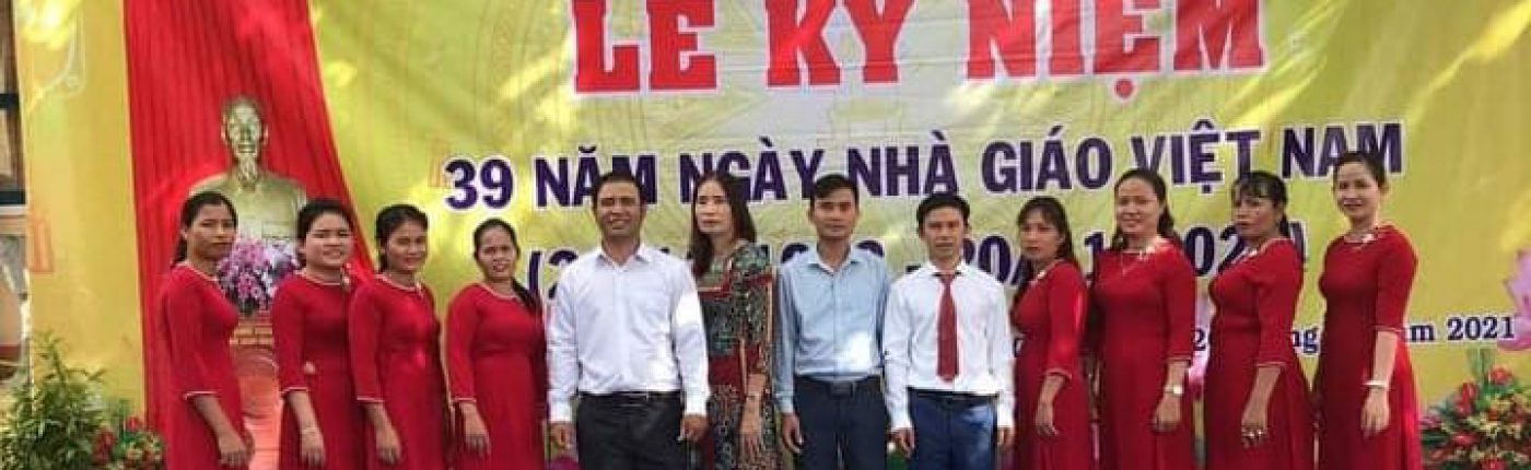 Tập thể cán bộ, giáo viên , nhân viên